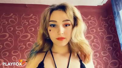 Шидэт виртуал бодит нүдний шил нь надад Харли Куиннтэй бэлгийн харьцаанд орсон